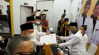 Akhyar Nasution-Salman Alfarisi jadi lakan menantu Presiden Jokowi di Pilwalkot Medan 2020.