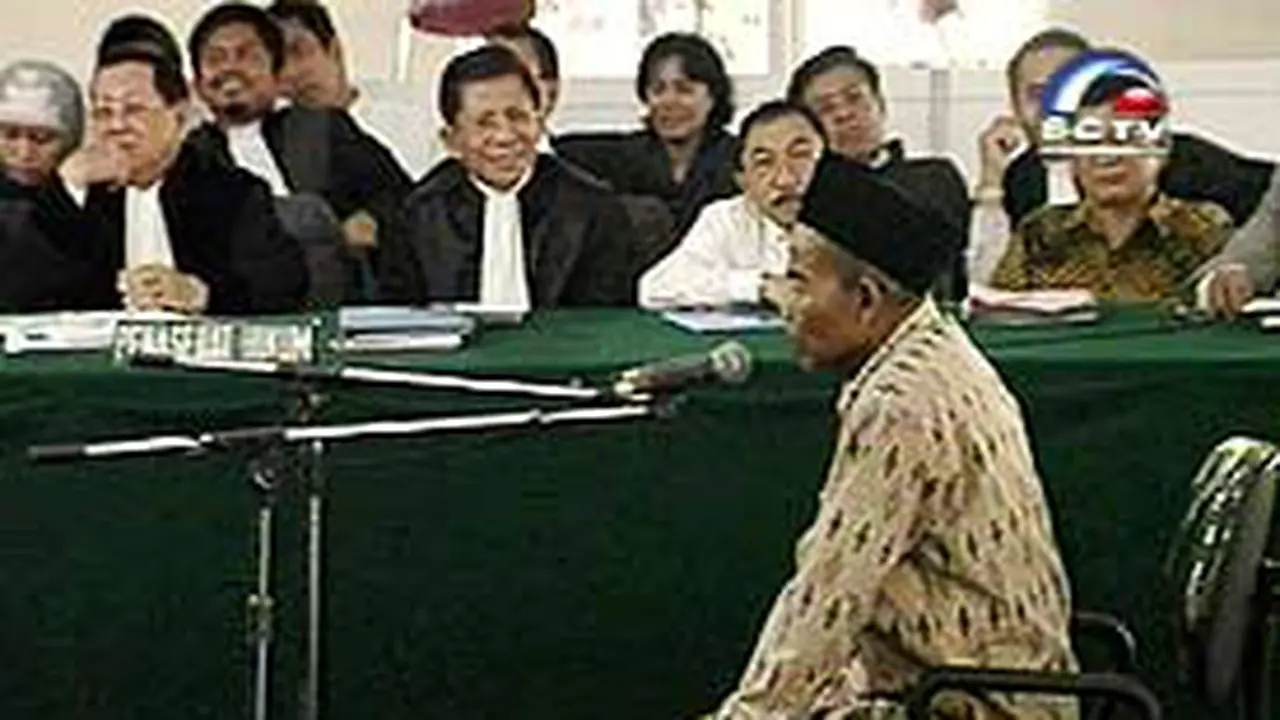 030602cAkbar1.jpg