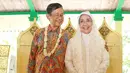 <p>Pernikahan Nani dan Ajip yang fenomenal ini tak kalah dengan perayaan pernikahan anak muda pada umumnya. Bahkan setelah resmi menikah, keduanya pun akan menyempatkan waktu untuk berbulan madu. (Adrian Putra/Bintang.com)</p>