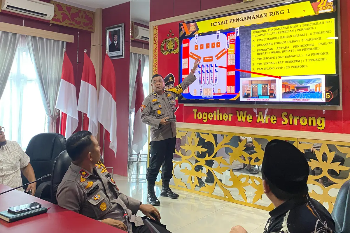 Rapat koordinasi persiapan pengamanan kampanye akbar dan debat pasangan calon kepala daerah di Rokan Hulu.