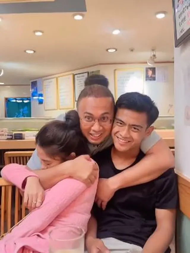 6 Momen Kedekatan Pratama Arhan dan Andre Rosiade, Sang Ayah Mertua