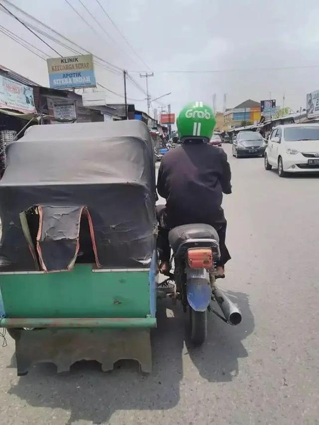 Kumpulan Potret Driver Ojol Gunakan Kendaraan Unik Selain Sepeda Motor (ist)