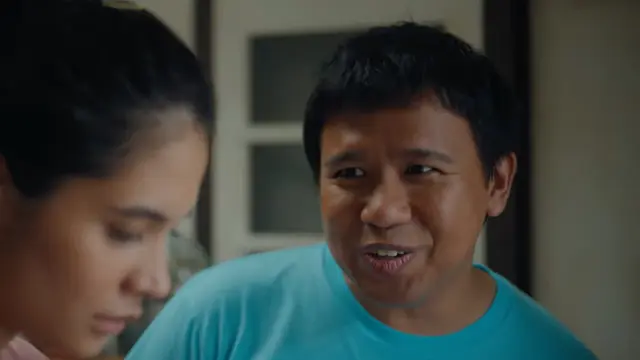 Joshua Suherman sebagai Chandra dalam film Shaka Oh Shaka. (Foto: Dok. Starvision Plus)