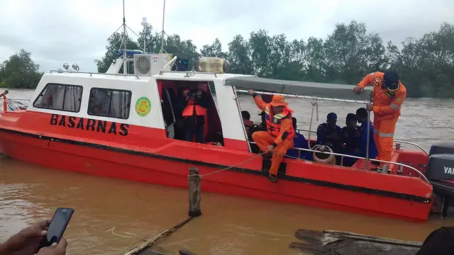 Polisi Buru Nahkoda Kapal Cepat Awet Muda yang Melanggar Izin