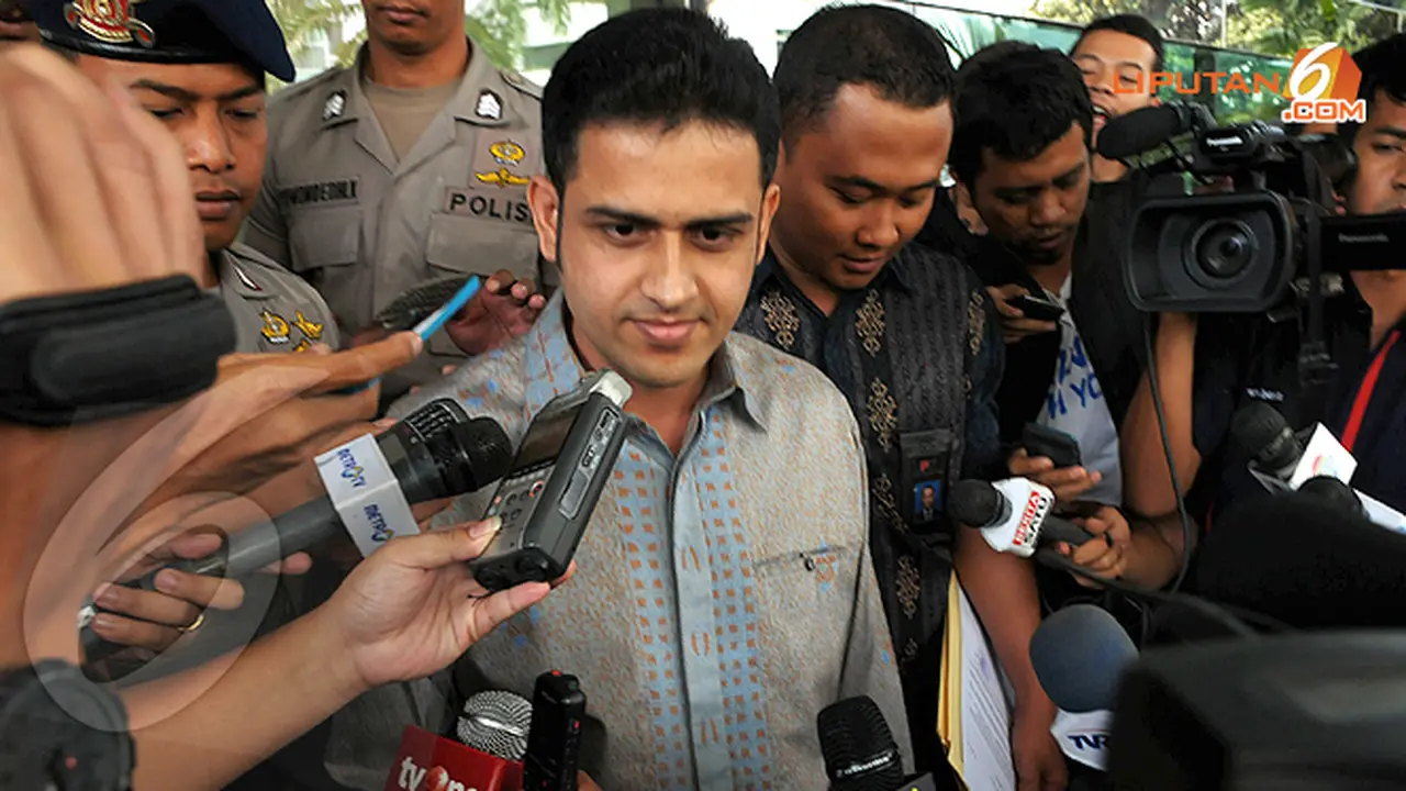 foto-nazaruddin-3-130829b.jpg