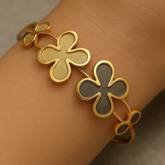 Model Gelang Emas dengan Motif Flora (Foto: ChatGPT)
