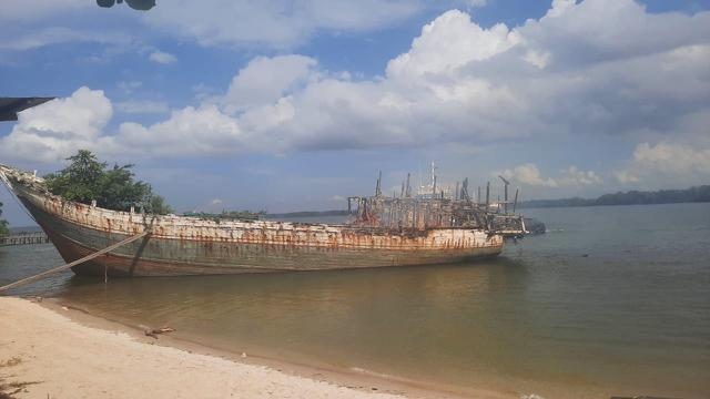  Pantai Pasir Mayang di Kabupaten Paser