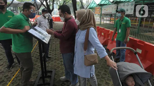 Suasana Taman Margasatwa Ragunan Saat Kembali Dibuka