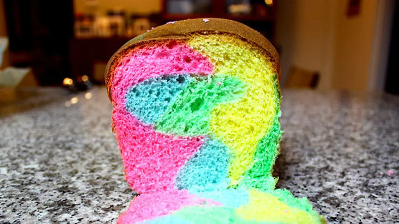 rainbow bread (c) flouronhernose.com