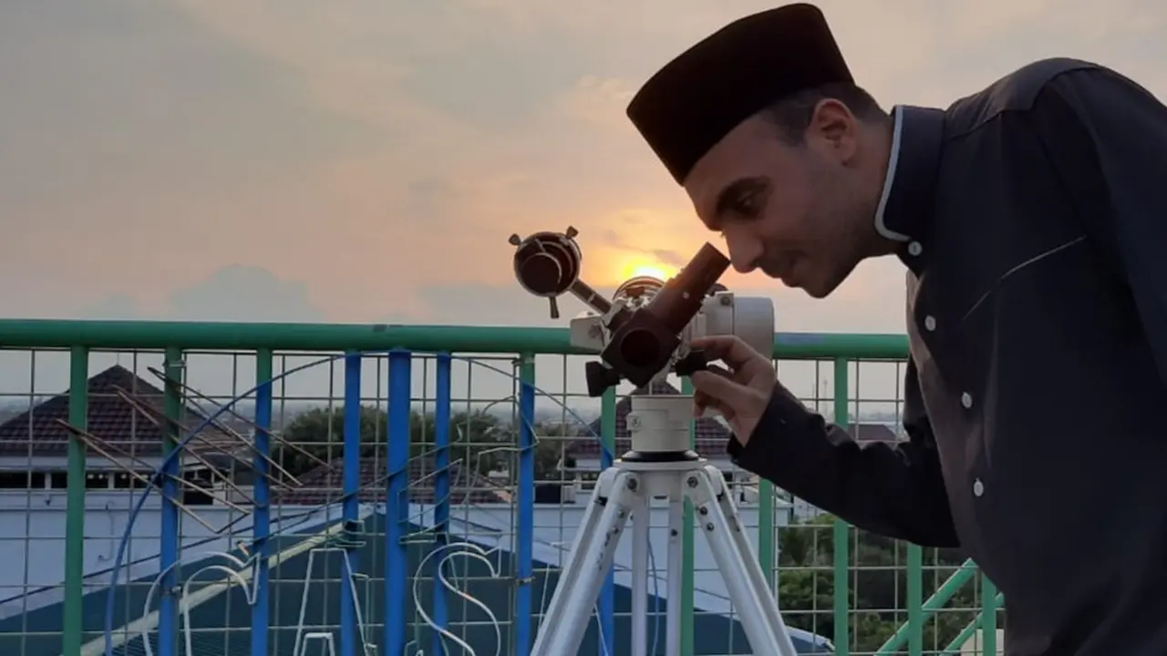 Rukyat Hilal di Observatorioum Assalam
