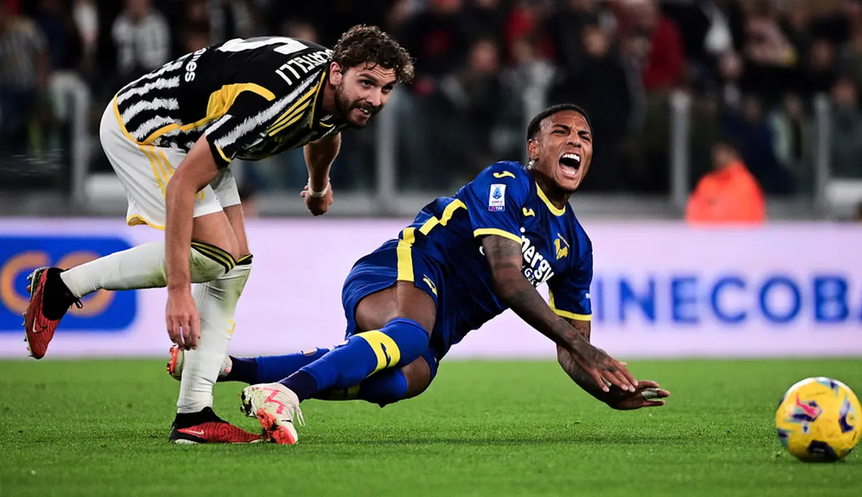 Juventus sebenarnya mampu membuka keunggulan di menit 14 melalui gol dari Kean yang merebut bola dari Giangjacomo Magnani. Namun VAR menganulir gol ini karena bola sempat mengenai Vlahovic yang sudah lebih dulu off-side. (Marco Alpozzi/LaPresse via AP)