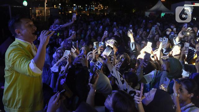 Kahitna Bawa Penonton Nostalgia di KapanLagi Buka Bareng 2023