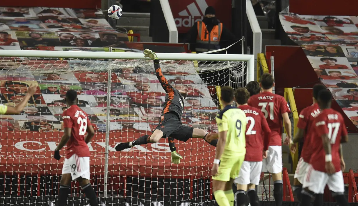 Tak ada gol tambahan yang tercipta dari kedua tim di sisa pertandingan berkat penampilan gemilang David De Gea yang beberapa kali menggagalkan peluang Newacastle. (Foto: AP/Pool/Oli Scarff)
