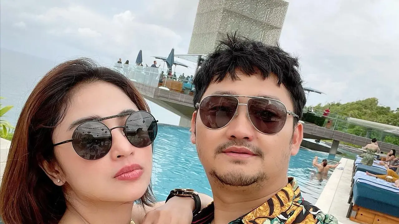 Proses cerai, ini potret kenangan Angga Wijaya dan Dewi Perssik saat masih mesra (Foto: Instagram @anggawijaya88)