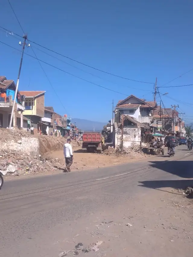 Menara sinyal muka di wilayah Babakan Abid, Garut yang berfungsi memberikan informasi masuknya kereta ke Stasiun terdekat