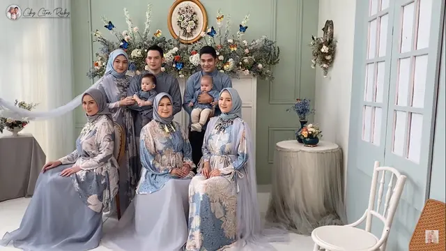 7 Pemotretan Keluarga Citra Kirana dan Erica Putri, Anaknya Tampil Gemas