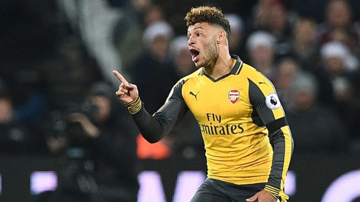 Arsenal Buka Peluang Pulangkan Oxlade-Chamberlain di Tengah Krisis Gelandang
