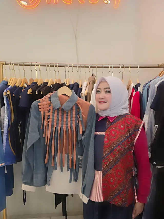 Koleksi fashion Netaly