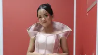 Kira Dangdut Academy 8 Curi Perhatian di Top 17