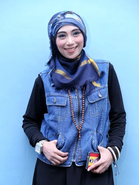 Rocker era 90-an ini juga memanjatkan doa segera mendapatkan pendamping saat dirinya menunaikan ibadah haji beberapa waktu lalu. Ia berharap, doanya di tanah suci bisa terkabul. (Adrian Putra/Bintang.com)