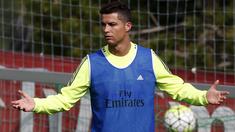 Cristiano Ronaldo sementara  menjadi penghuni teratas top skor La Liga Spanyol 2015-2016 dengan 31 gol. (EPA/Javier Lizon)