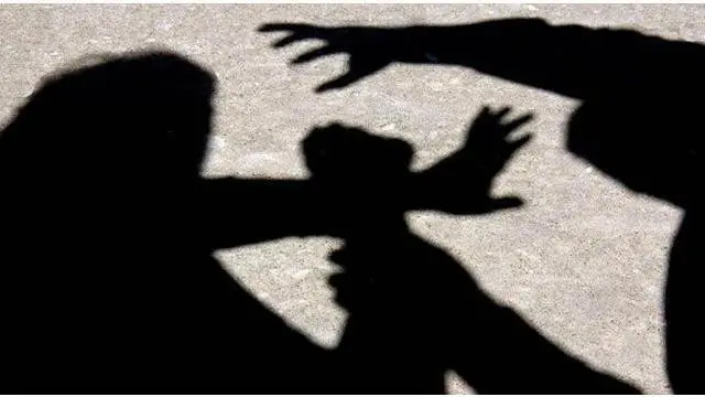 Pasien Ini Malah Dipukuli Dokter saat Hendak Dioperasi