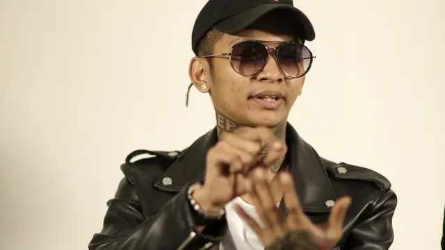[Bintang] Young Lex