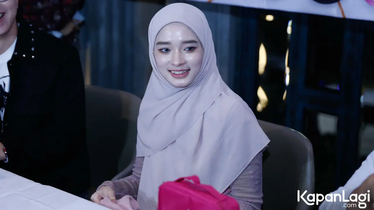 Inara Rusli lepas cadar