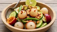 Cara Buat Rujak Rambutan, Resep Sederhana untuk Camilan yang Menyegarkan