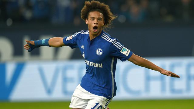 Video yang diunduh dari FOX Soccer menggambarkan kehebatan Leroy Sane bocah ajaib asal Jerman yang bermain untuk Schalke 04. Ia sedang digosipkan diincar Manchester United, Barcelona dan Liverpool.