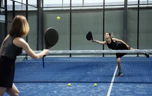 Padel olahraga viral yang banyak dimainkan oleh para selebritas/Copyright Freepik