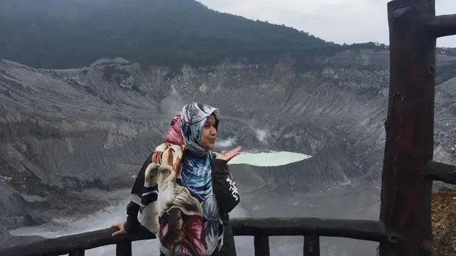 Kini Buka Warung Jual Ayam, Ini 6 Potret Cici Tegal yang Jarang Muncul di TV