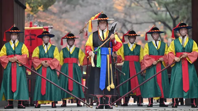 Pergantian Penjaga Istana Deoksugung di Seoul