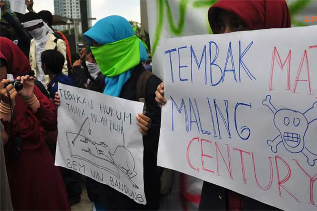 kpk-didatangi-banci-mahasiswa-4-130521c.