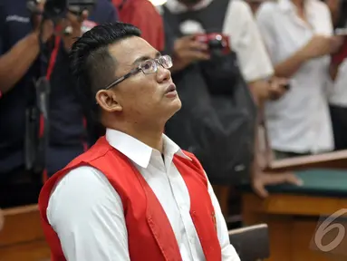 Ahmad Imam Al Hafitd menjalani sidang lanjutan di Pengadilan Negeri Jakarta Pusat, Selasa (11/11/2014) (Liputan6.com/Panji Diksana)