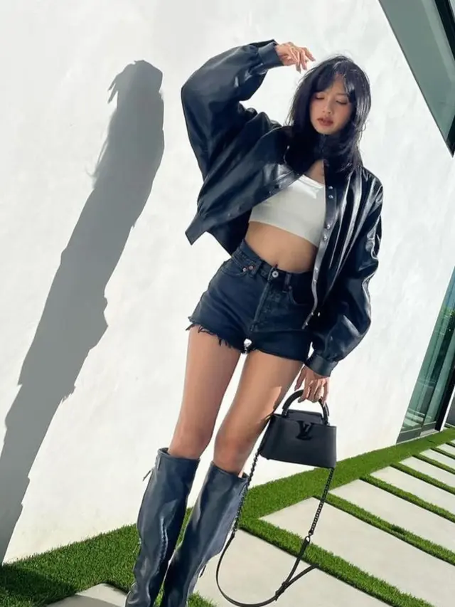 Tampilan Riasan Lisa Blackpink di Coachella. [@lalalalisa_m]