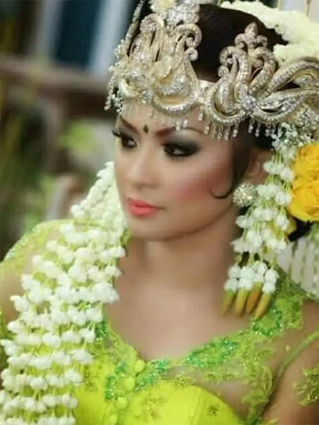 [Bintang] Ira Riswana dan Abu Bakar Tertusi