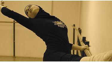 Hijab Bukan Halangan Untukku Menjadi Balerina Lifestyle Fimela Com Definition from wiktionary, the free dictionary. hijab bukan halangan untukku menjadi