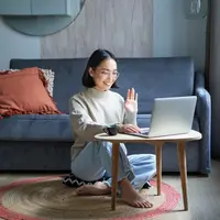 Ilustrasi WFH (copyright Freepik)