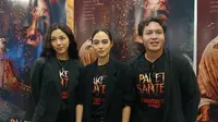 Yasamin Jasem (tengah) dan cast Paket Santen (credit: KapanLagi.com/Mathias Purwanto)