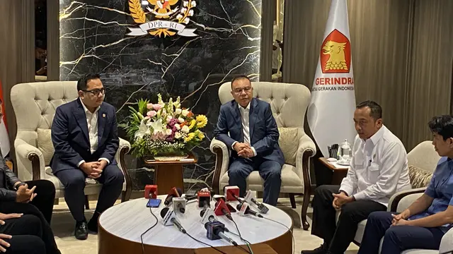 Wakil Ketua DPR Sufmi Dasco Ahmad hari ini melakukan pertemuan terbatas dengan Pimpinan Komisi II DPR dan pihak pemerintah diwakili Menteri Sekretaris Negara (Mensesneg) Prasetyo Hadi di gedung DPR.