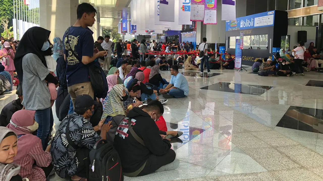 KAI Expo 2023 menggabungkan konsep pameran, promo tiket murah kereta api, penerbangan dan paket wisata, doorprize, talkshow, serta penampilan musisi ternama dalam satu rangkaian acara besar.