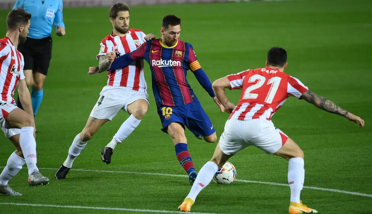 Tidak tanggung-tanggung, media Spanyol El Mundo, menerbitkan rincian kontrak Lionel Messi yang menghasilkan lebih dari 555 juta euro atau Rp9,4 triliun selama empat tahun kontrak. (Foto: AFP/Lluis Gene)