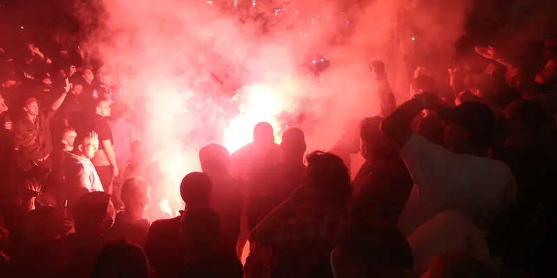 Protes Pemberlakuan Kembali Jam Malam di Serbia