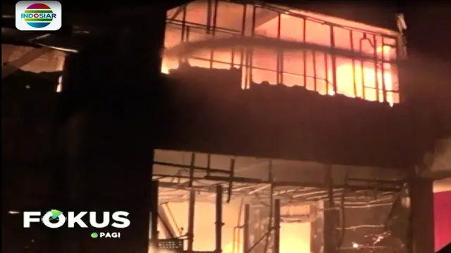 Api Hanguskan Pasar Tradisional di Pekalongan