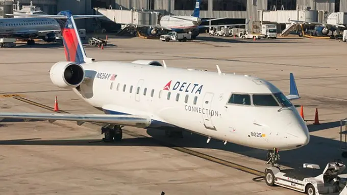 Pesawat Ini Putar Balik demi Jemput Penumpang Bernasib Malang