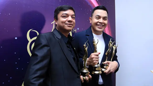 [Bintang] Tulus dan Ari Renaldi