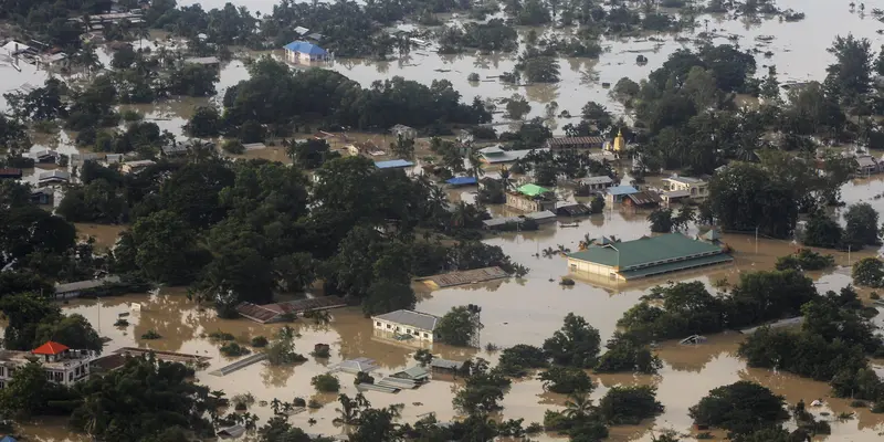 20150802-Banjir Rendam Myanmar, Puluhan Orang Tewas