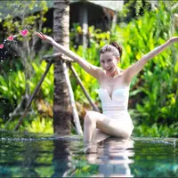 Inilah deretan 8 menggoda Jamie Chua, mantan istri konglomerat Indonesia yang hebohkan dunia maya. 