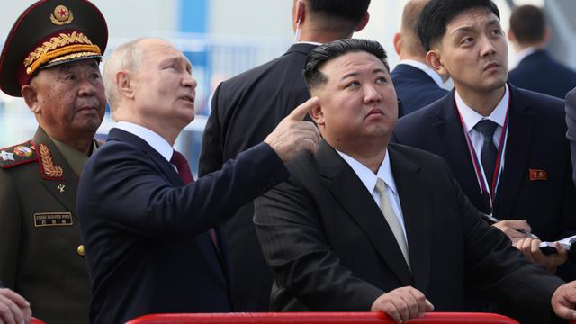 Kim Jong Un dan Vladimir Putin di Kosmodrom Vostochny